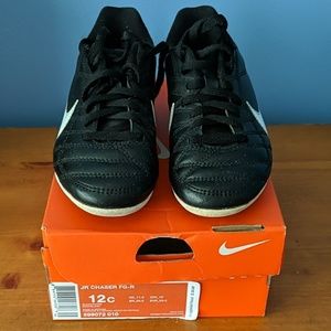 Nike Jr Chaser Kids Soccer Cleats size 12